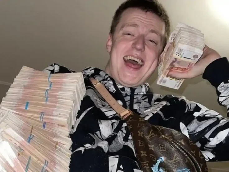 Mellstroys Million-Rouble-Suite: Der geächtete Streamer kehrt nach Moskau zurück